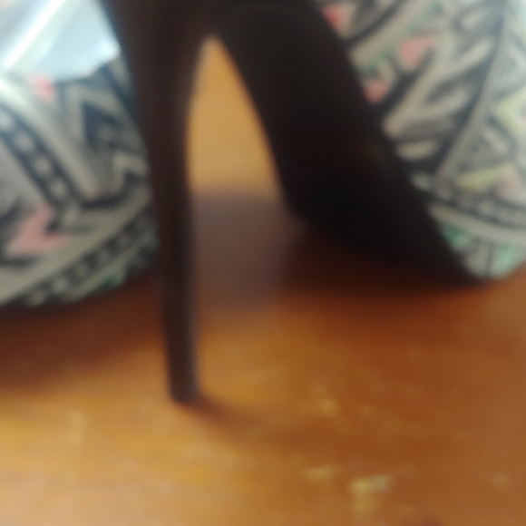 Women high heels - Picture 2 of 3